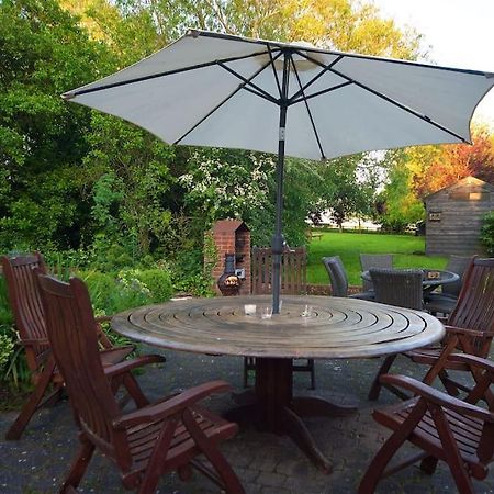 Stunning Barn Conversion Ideal For Large Families Bildeston Kültér fotó