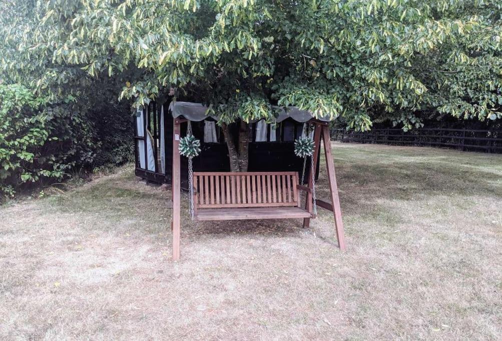 Stunning Barn Conversion Ideal For Large Families Bildeston Kültér fotó