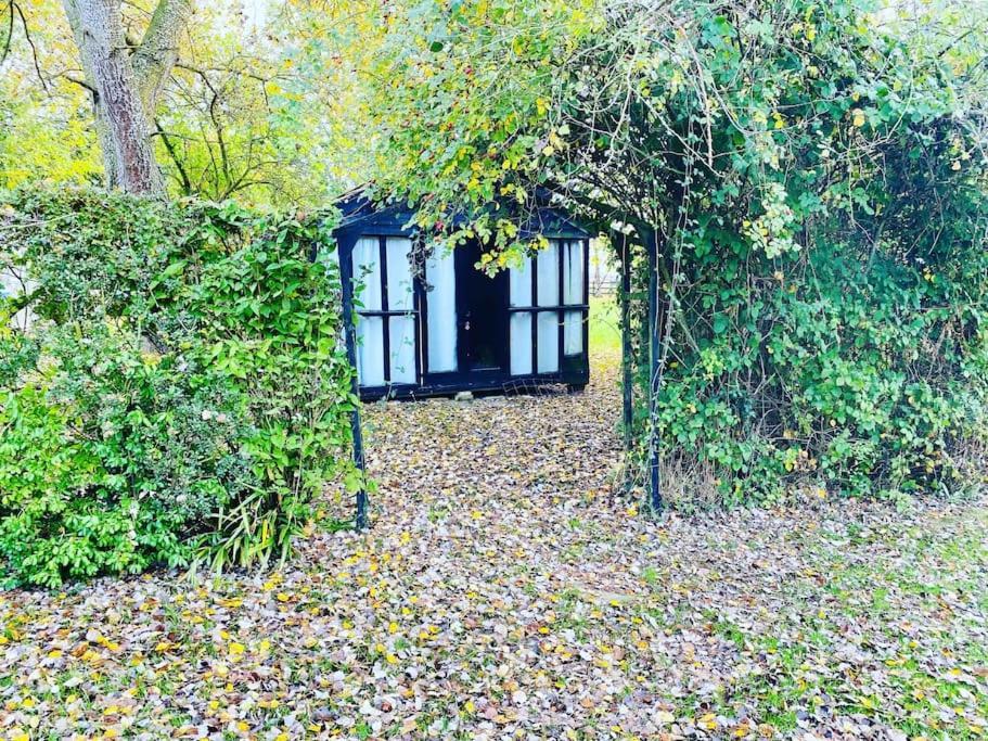 Stunning Barn Conversion Ideal For Large Families Bildeston Kültér fotó