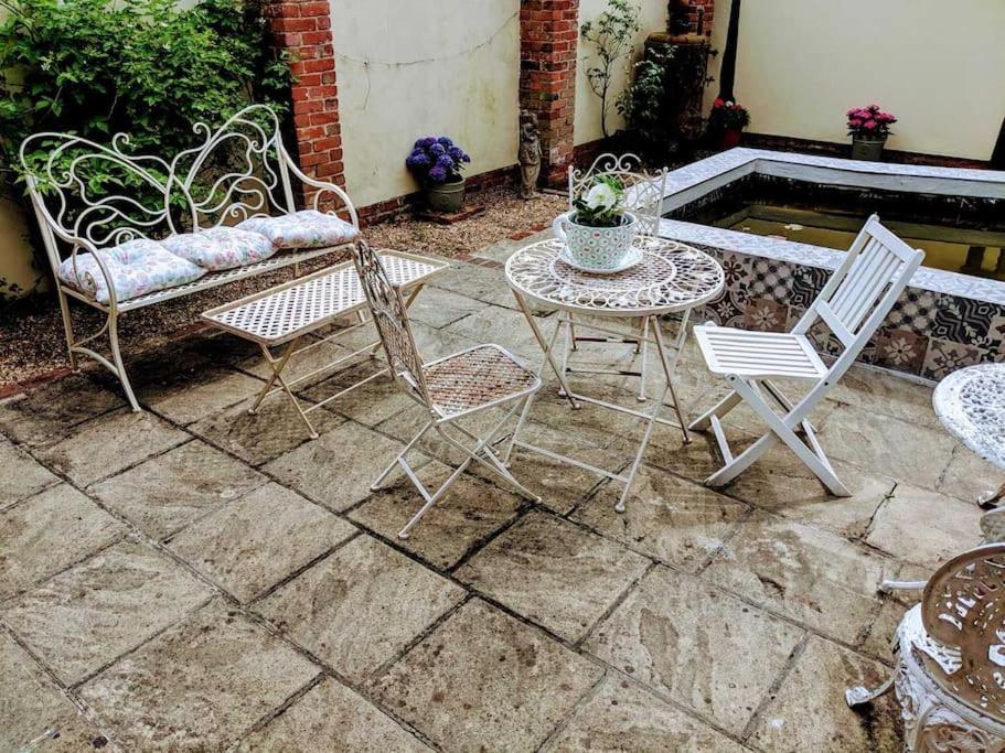 Stunning Barn Conversion Ideal For Large Families Bildeston Kültér fotó