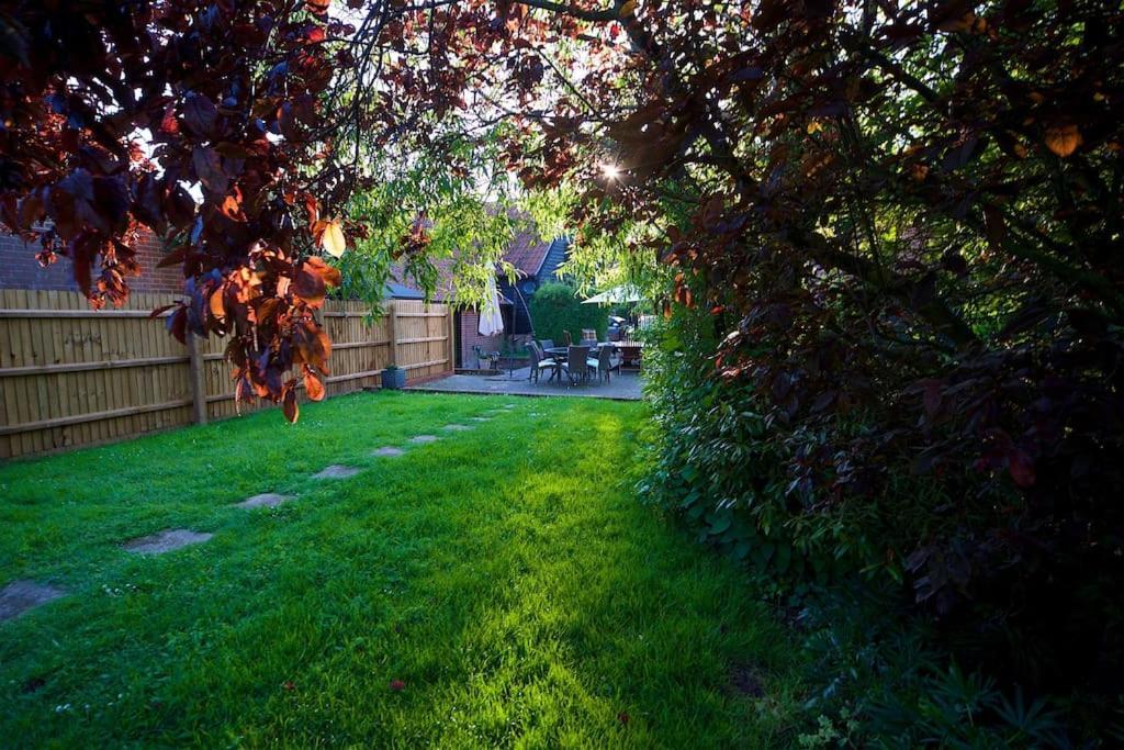 Stunning Barn Conversion Ideal For Large Families Bildeston Kültér fotó